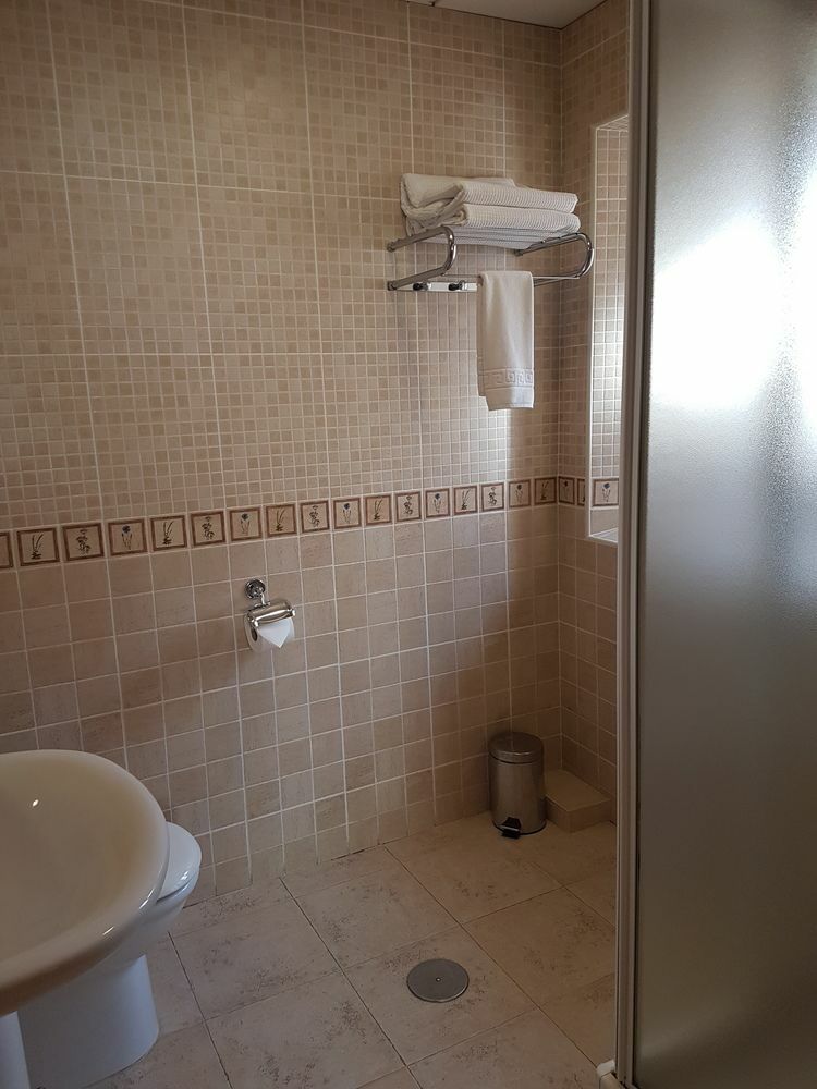 Hostal El Rastro Ávila Extérieur photo